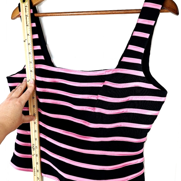JS Collections Pink & Black Striped Fitted Sleeveless Crop Tank Top Sz 10 - Picture 8 of 10